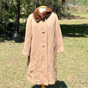 Vintage 1950’s Forstmann Frizelda Tan Wool Evening Coat W/Mink Fur Collar Sz M